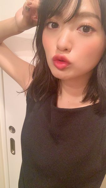 北原里英