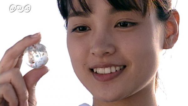 国仲涼子