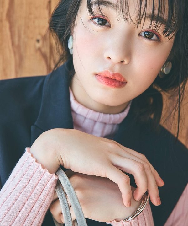 横田真悠